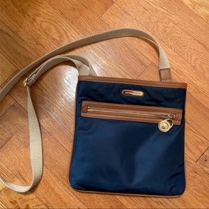 Authentic Micheal Kors Crossbody Purse